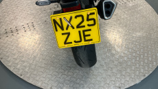 Honda CB750 Hornet (25MY)